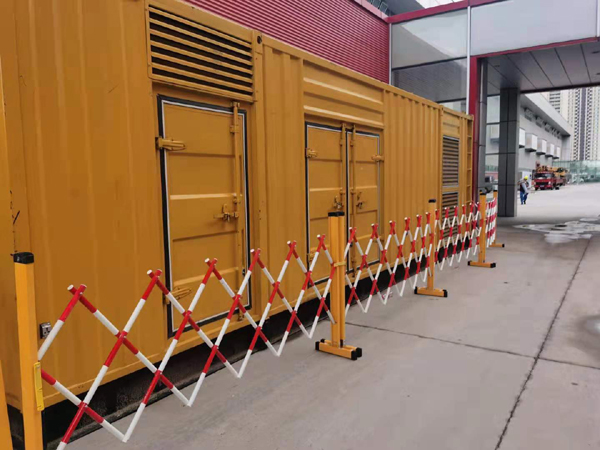 加查租赁发电机发电机油箱使用后要定期清除油箱底部沉淀的杂质