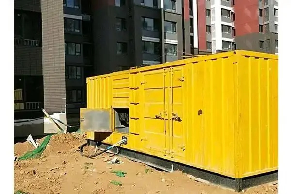 加查发电机租赁中燃油压力过低会对发动机的哪些部件造成损坏？